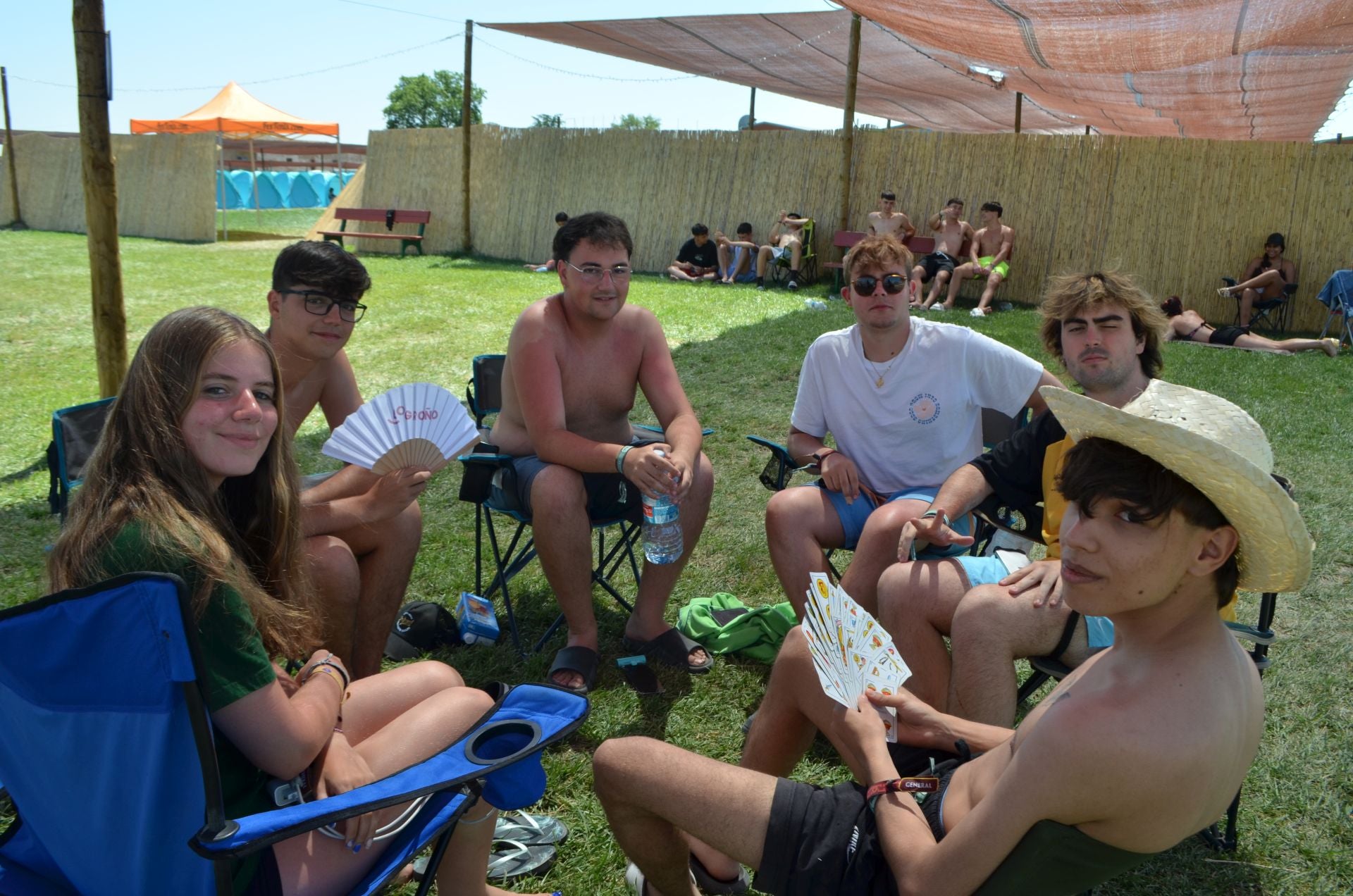 La acampada de los &#039;holikers&#039;