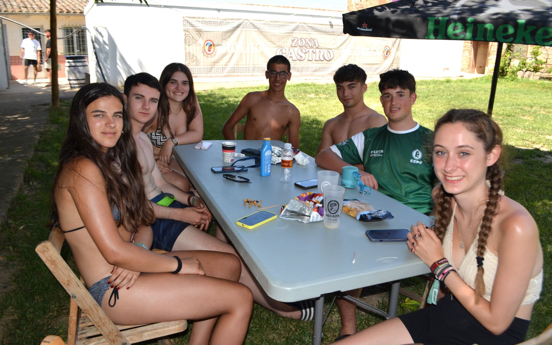 La acampada de los &#039;holikers&#039;