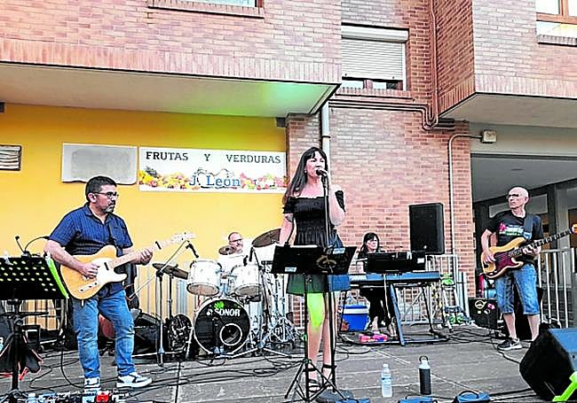 Actuación del grupo Moiré, el viernes.