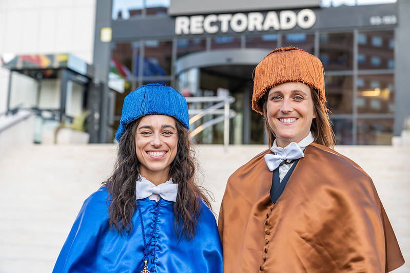 Las imágenes del acto de investidura de nuevos doctores en la UR