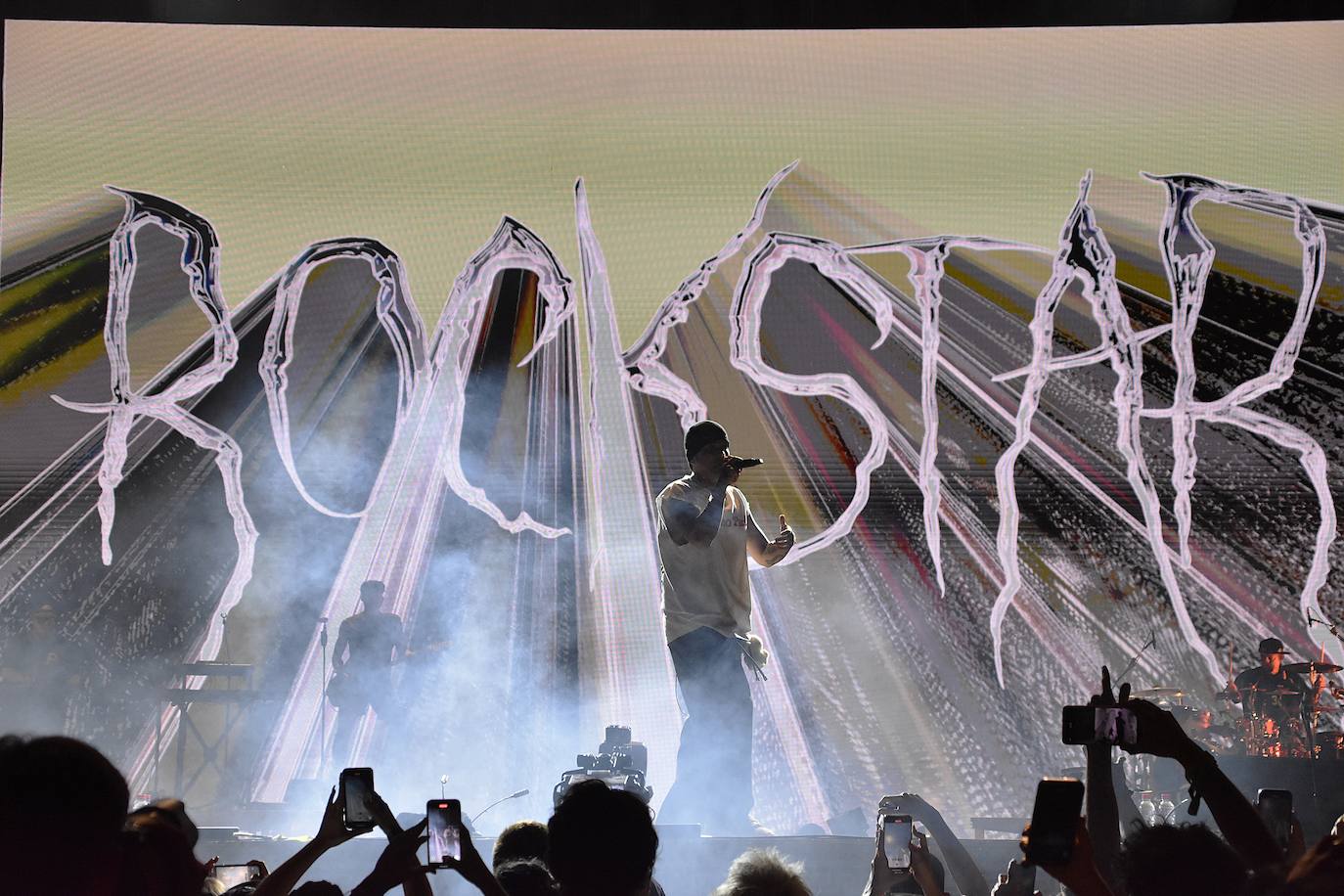 Duki, Timmy Trumpet y fuegos artificiales en el festival Holika