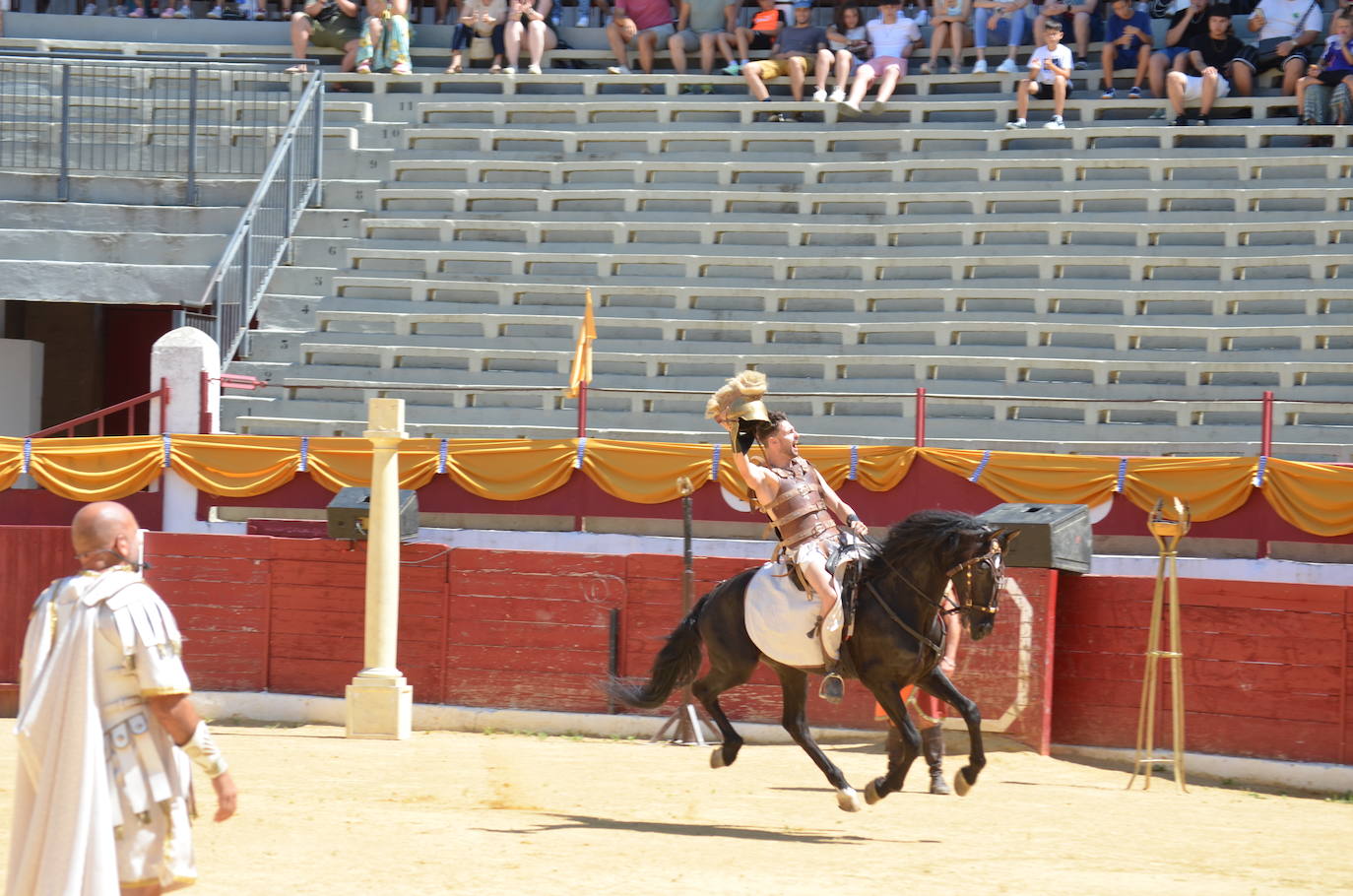 Las imágenes de los gladiadores, bailarinas y carreras de cuadrigas