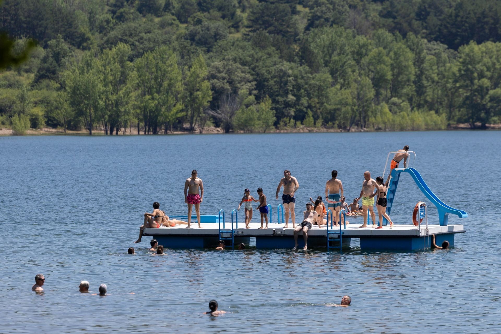 Las imágenes de los bañistas en El Rasillo