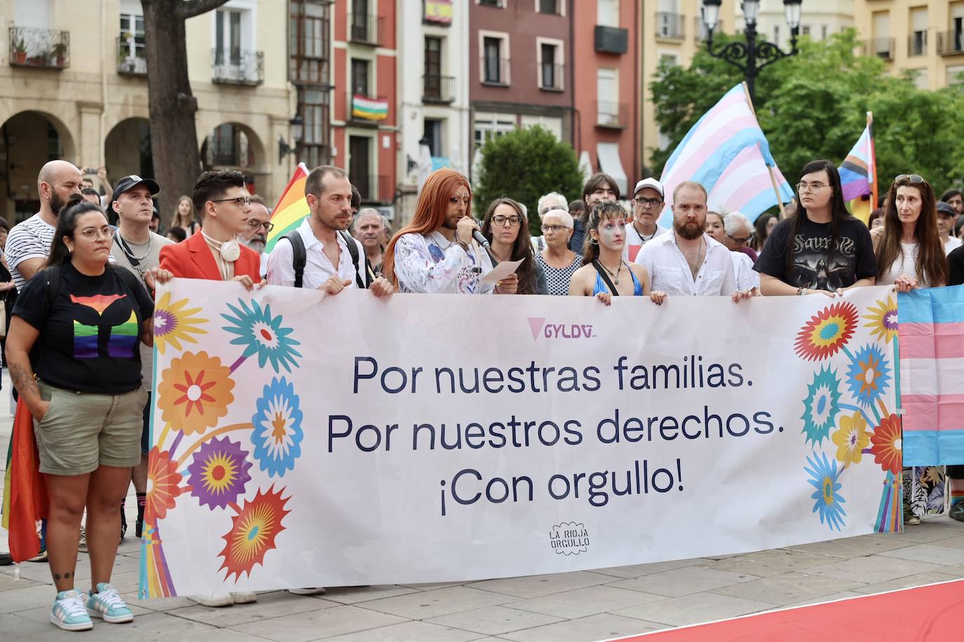 Las imágenes de la concentración contra el odio y la violencia en Logroño