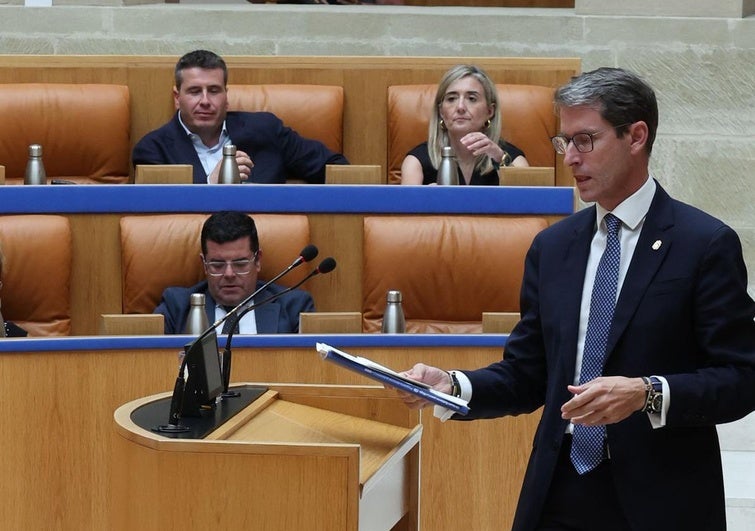 Gonzalo Capellán sube al estrado de oradores de La Merced.