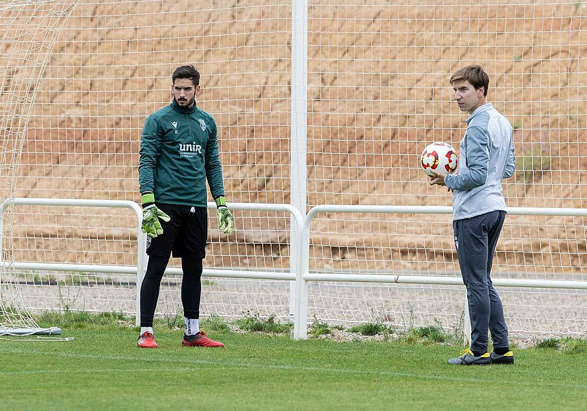 Javi García, a la derecha, trabaja con Álex Daza. Esta temporada seguirán juntos.