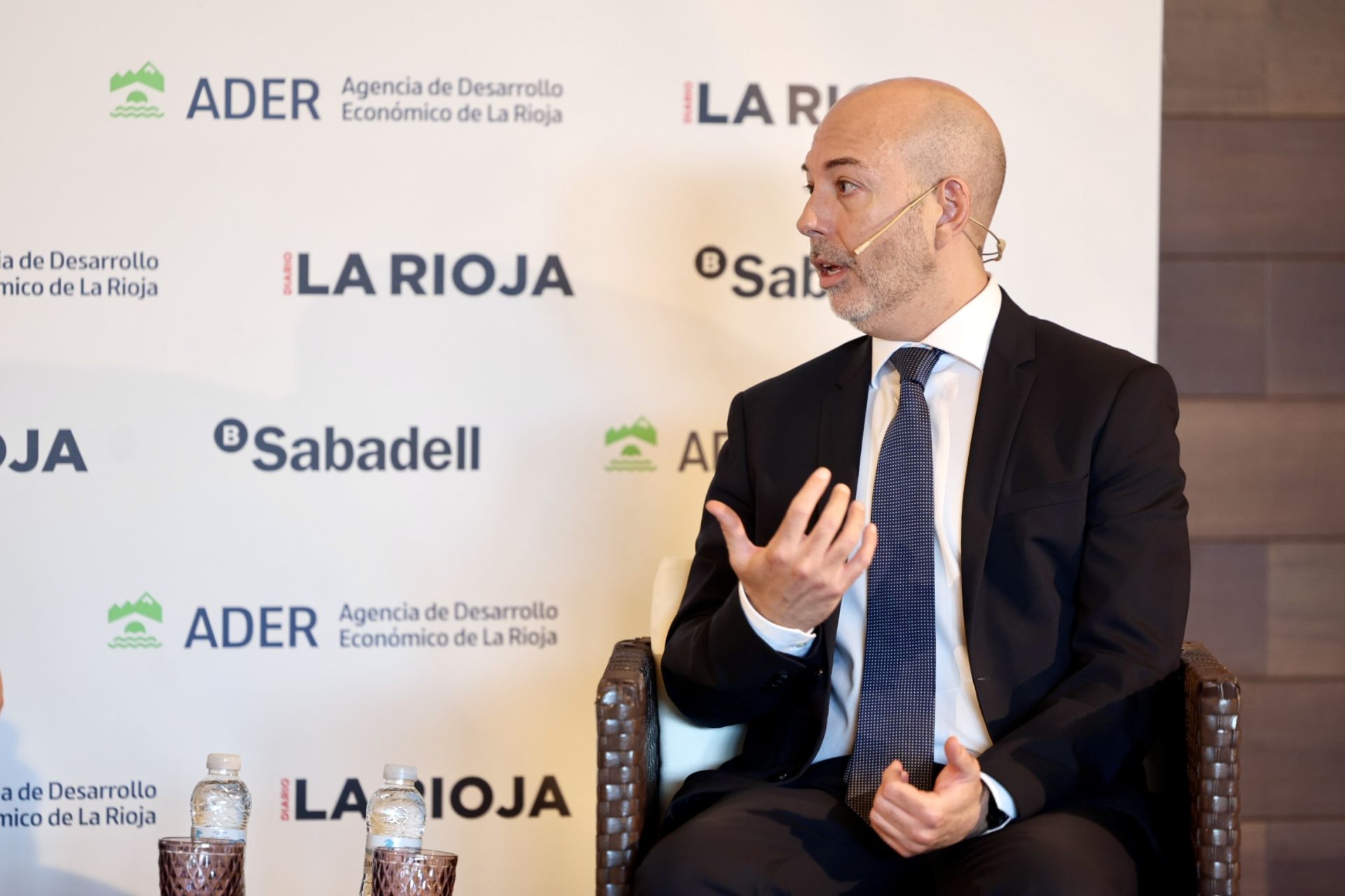 Alberto Larrosa (Banco Sabadell), durante su participación en la mesa redonda.