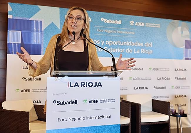 Belinda León clausuró el foro organizado en el restaurante Delicatto.