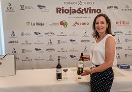 Leticia Villegas guió la cata a través de los vinos de Finca Valpiedra.