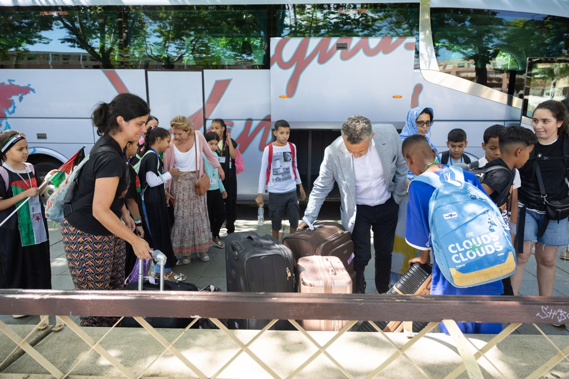 Logroño recibe a los niños saharauis que vivirán con familias de acogida