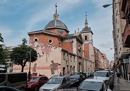 Iglesia de Santa Teresita vista desde la calle Somosierra.