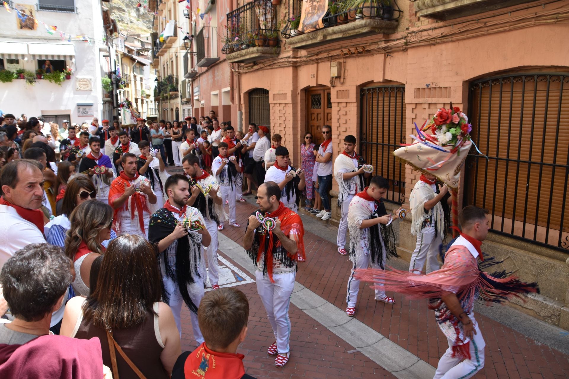 La bajada de Santa Ana y el baile de la gaita, en Cervera