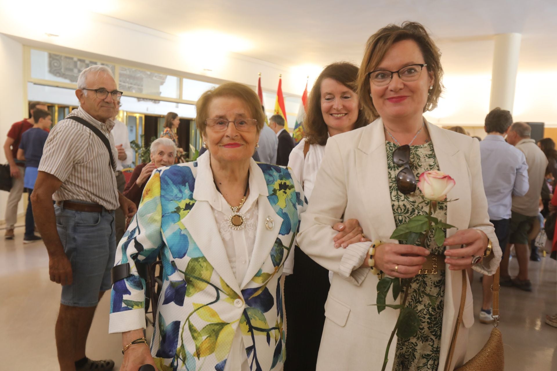 Las imágenes del homenaje a los abuelos de Logroño