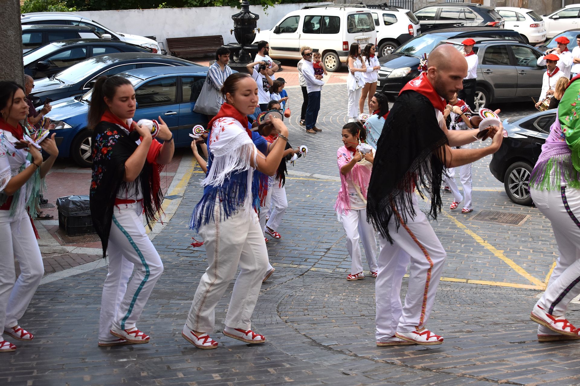 Procesión, misa, gigantes y bailes de la Gaita