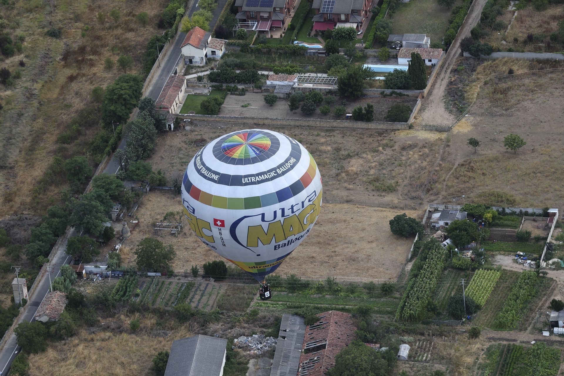 La vuelta a Haro en 26 globos