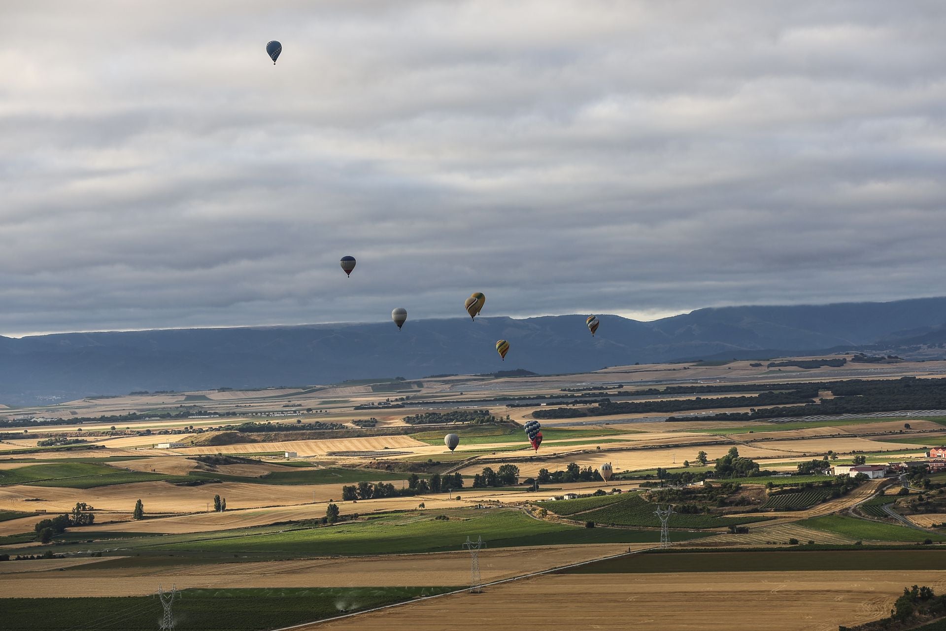 La vuelta a Haro en 26 globos