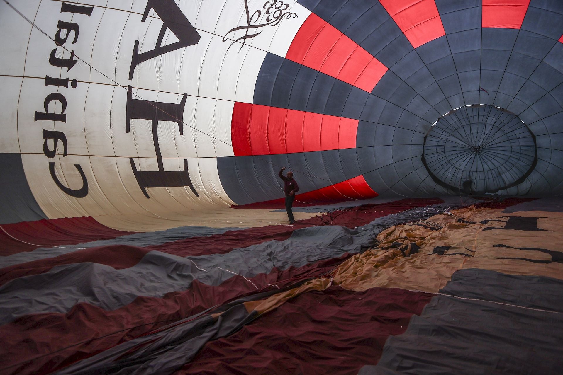 La vuelta a Haro en 26 globos