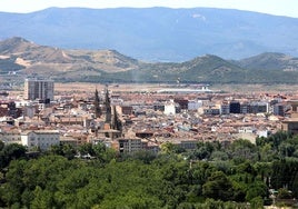 Vista de Logroño desde el monte Cantabria.