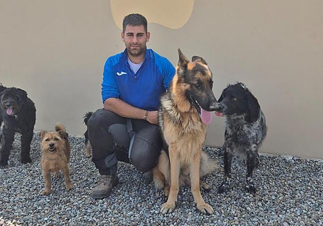 Christopher Domínguez posa en la residencia Mimados de Nájera.