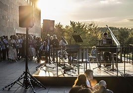 Concierto de Jorge Nicolás Manrique, de Rioja Filarmonía, en la terraza de Riojafórum, en la edición anterior del festival.