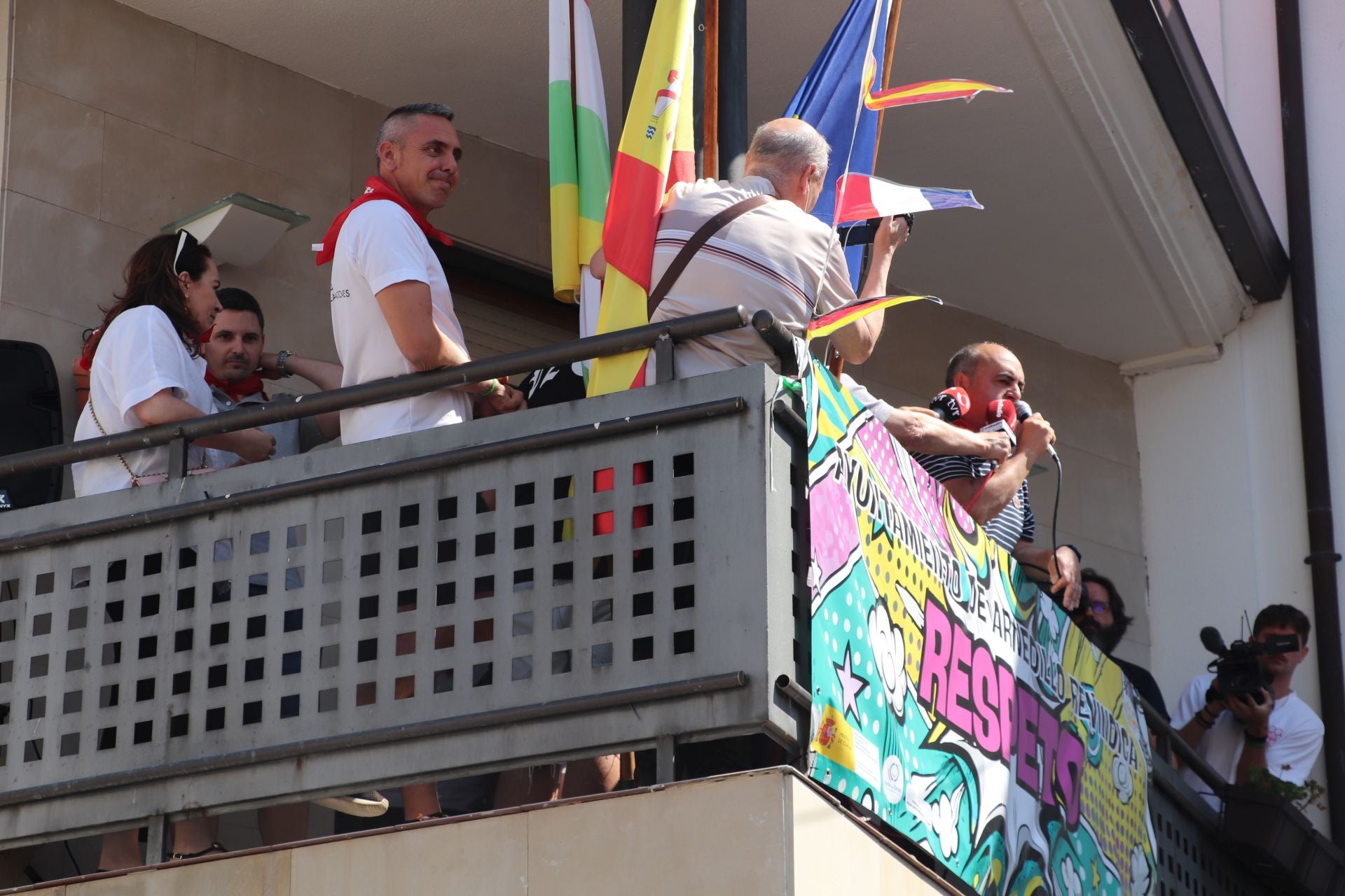Primer día de las fiestas de Arnedillo