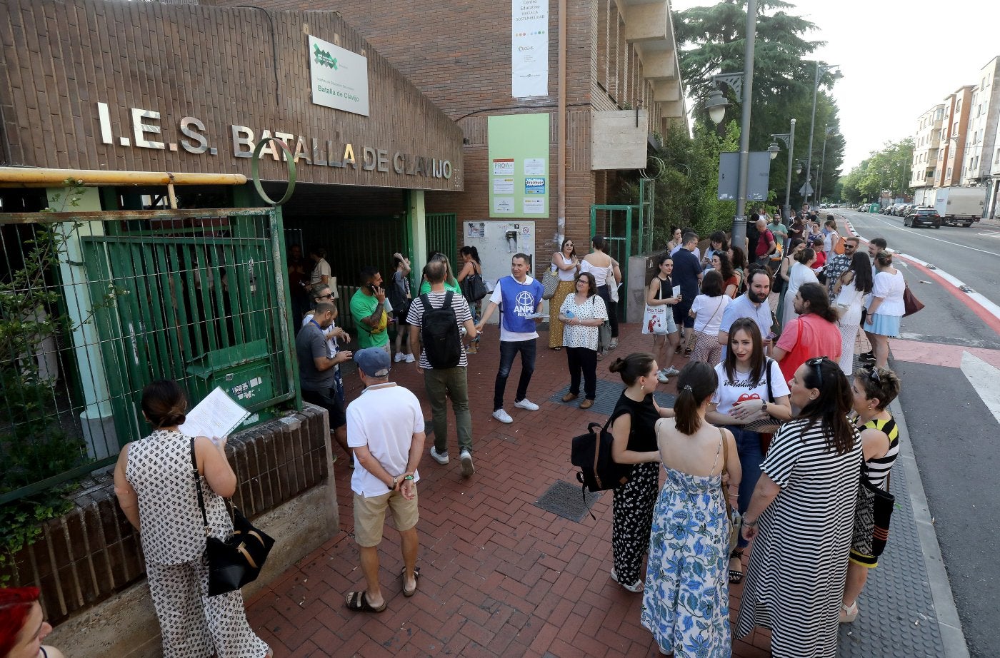 Educación asigna 1.646 plazas a interinos de Infantil, Secundaria y especialidades