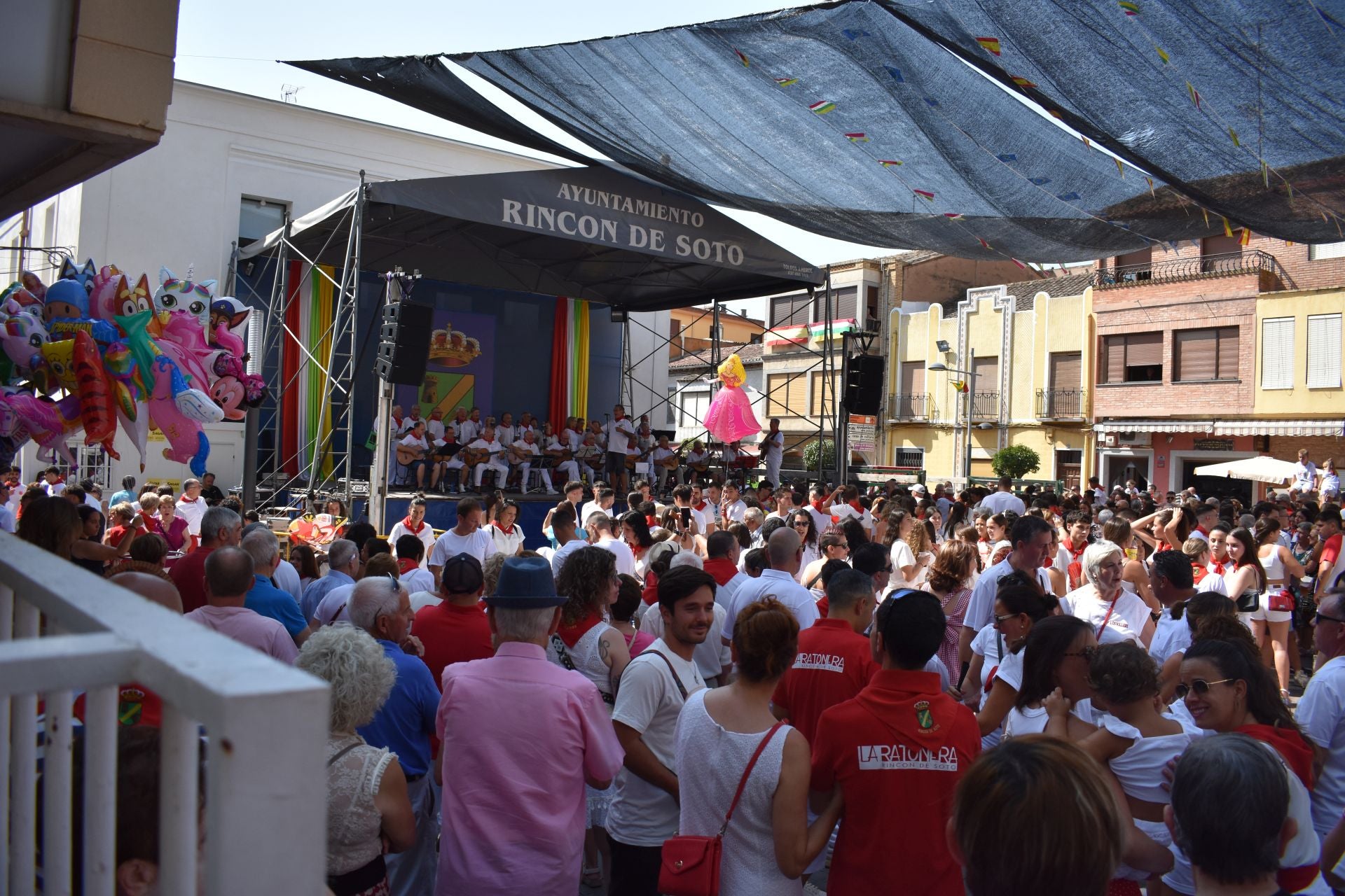 Las imágenes del cohete de las fiestas de Rincón de Soto