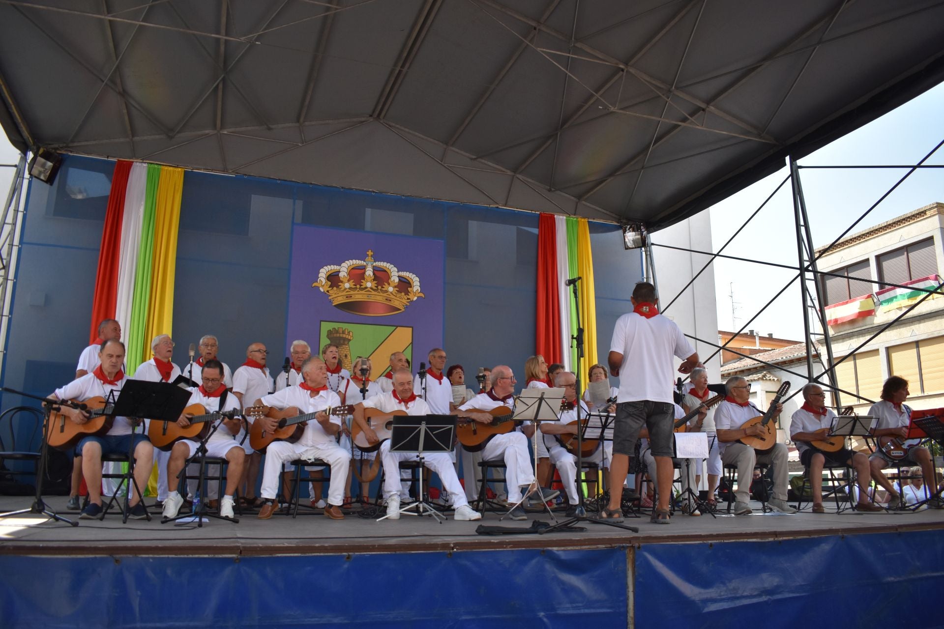 Las imágenes del cohete de las fiestas de Rincón de Soto