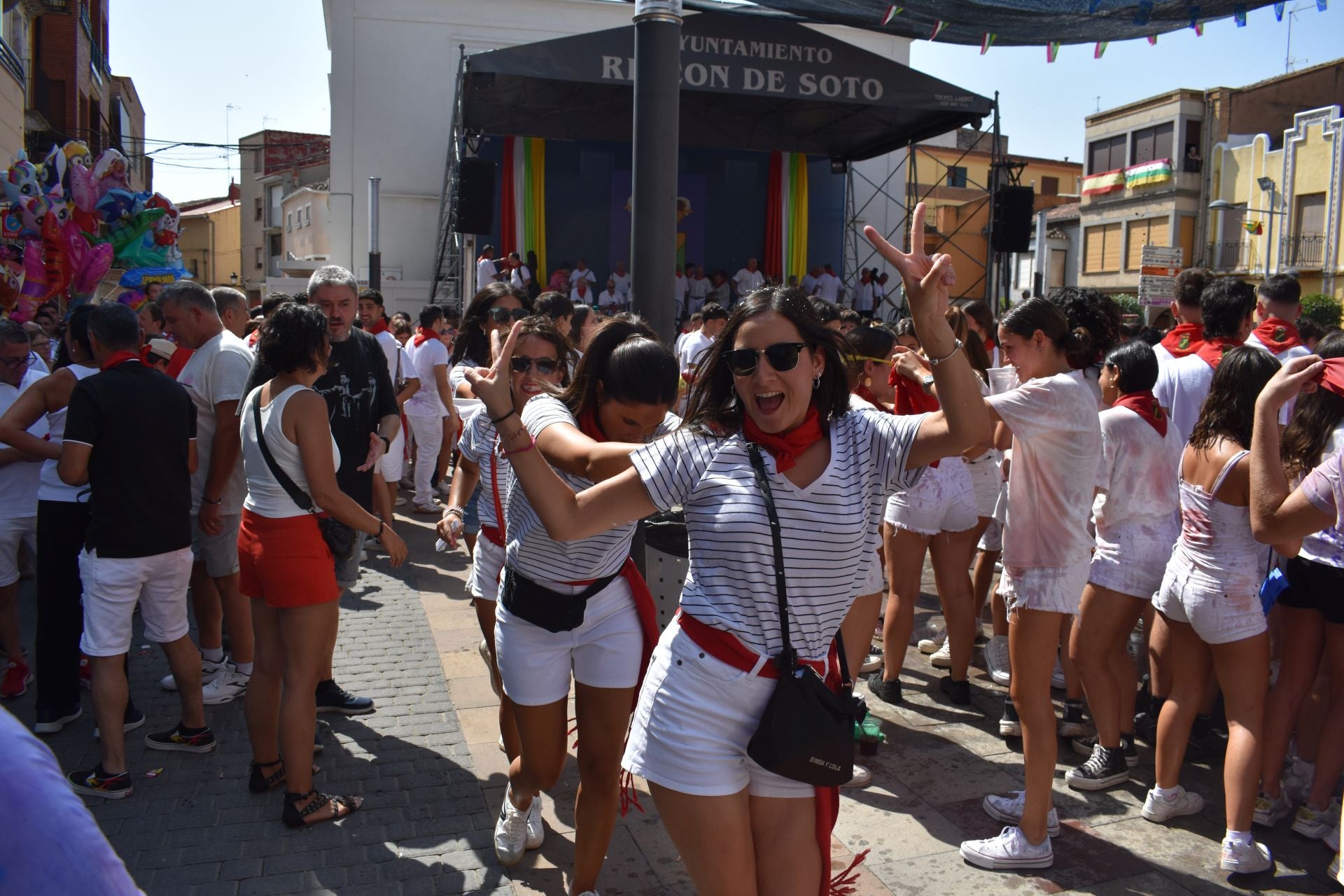 Las imágenes del cohete de las fiestas de Rincón de Soto
