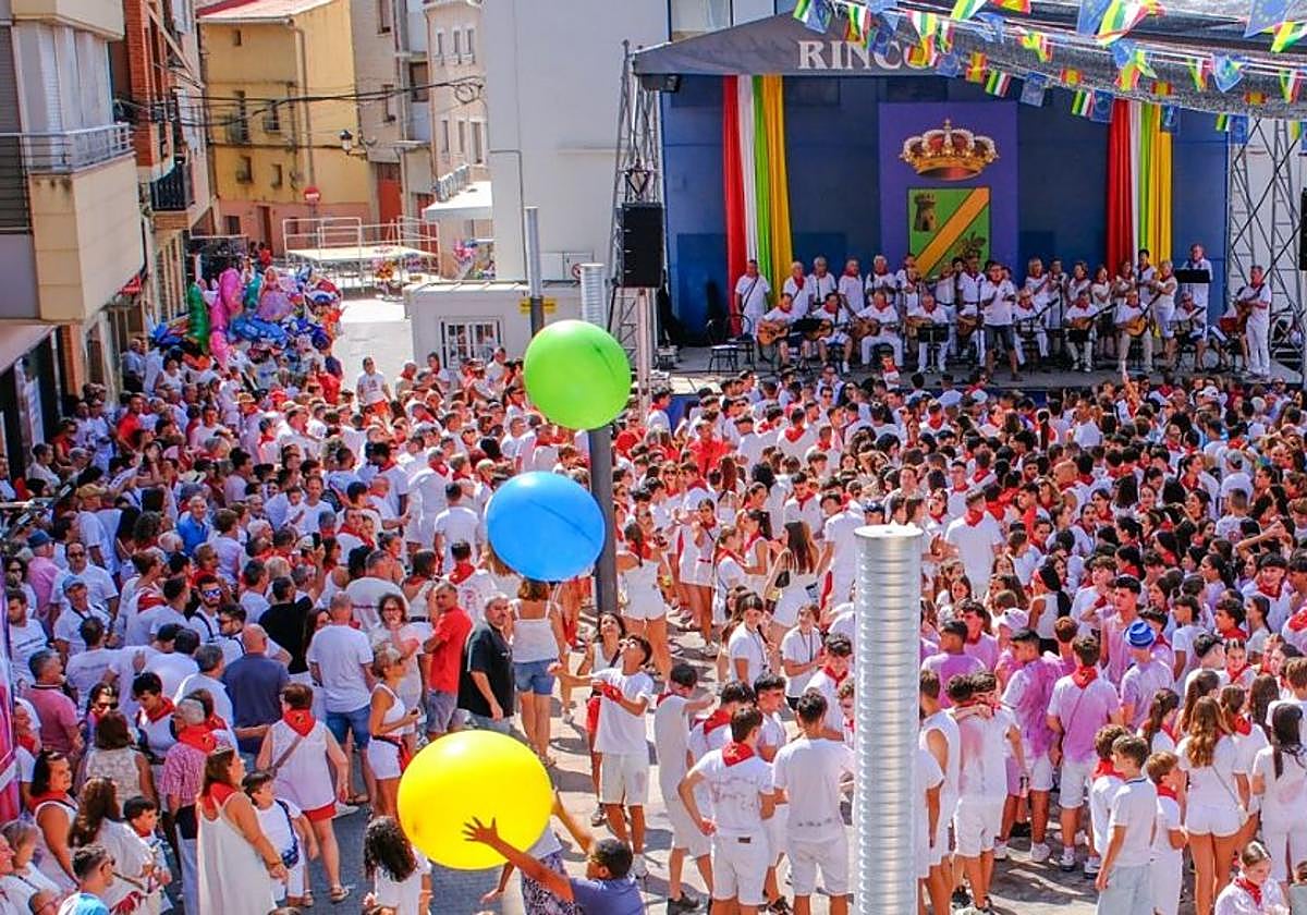 ¿Celebramos o posamos?