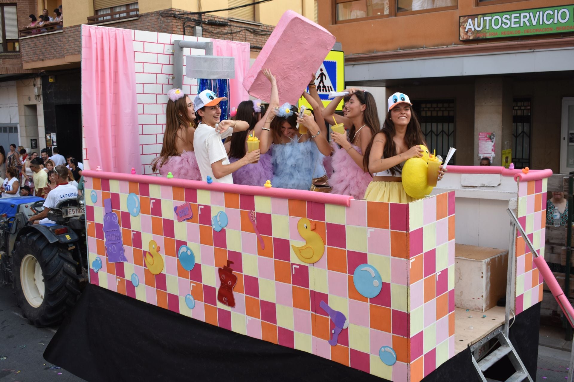 Rincón de Soto disfrutó de las carrozas