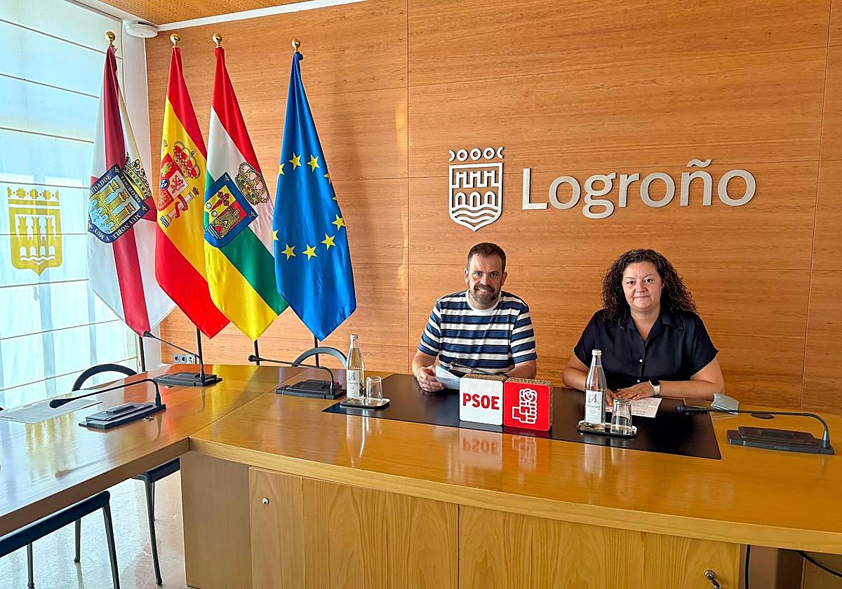 Los concejales socialistas, Esther Espinosa e Iván Reinares.