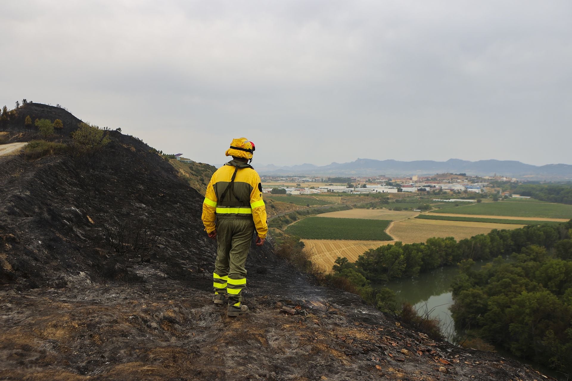 El día después del incendio en Fonzaleche y Gimileo