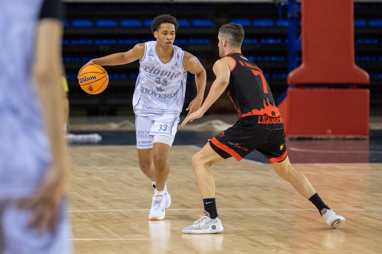 Kevin Torres y Borja Arévalo, en un partido de pretemporada de la pasada temporada.