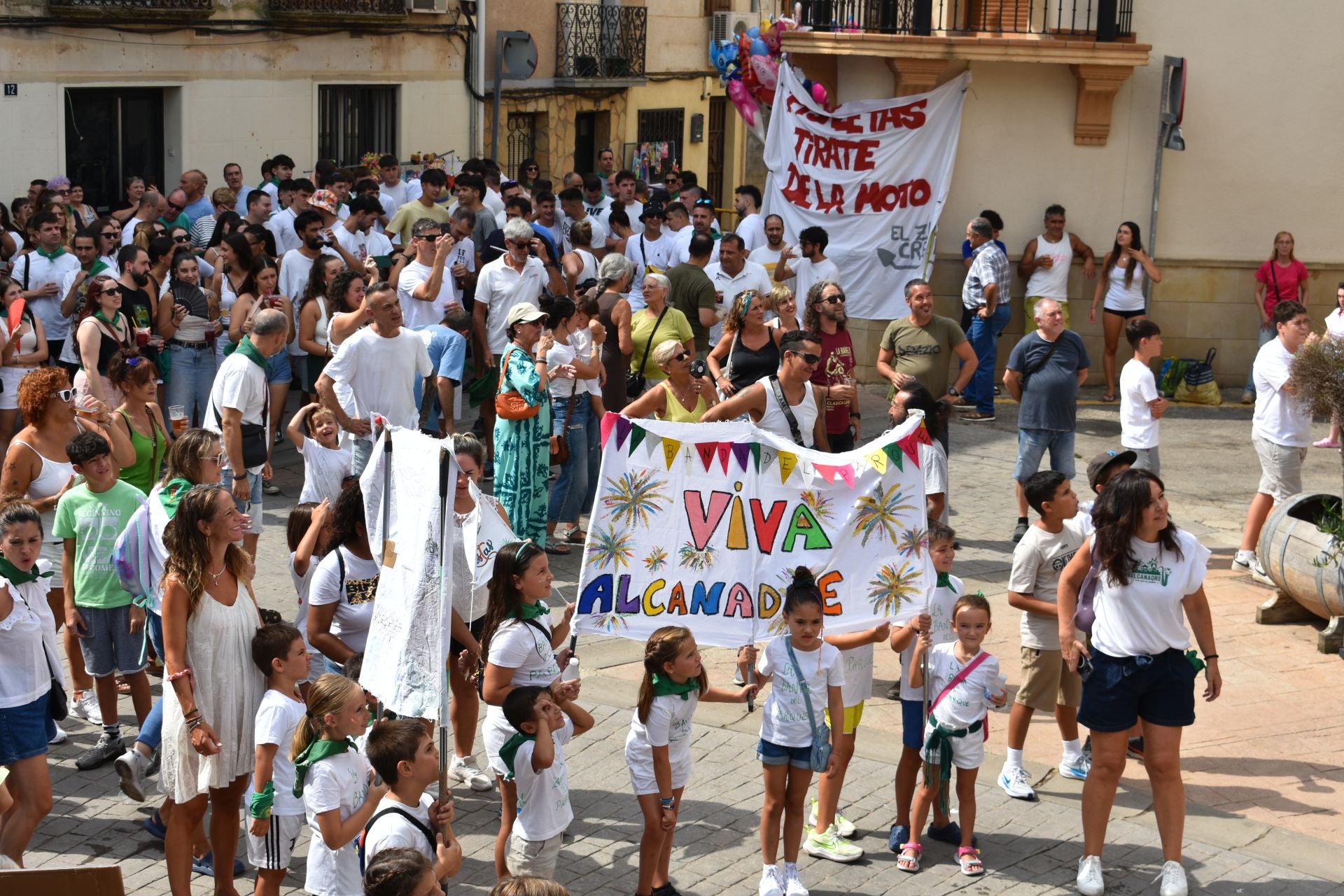 Las imágenes del comienzo de las fiestas de Alcanadre