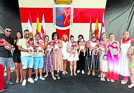 Los calagurritanos más pequeños, con su primer pañuelo