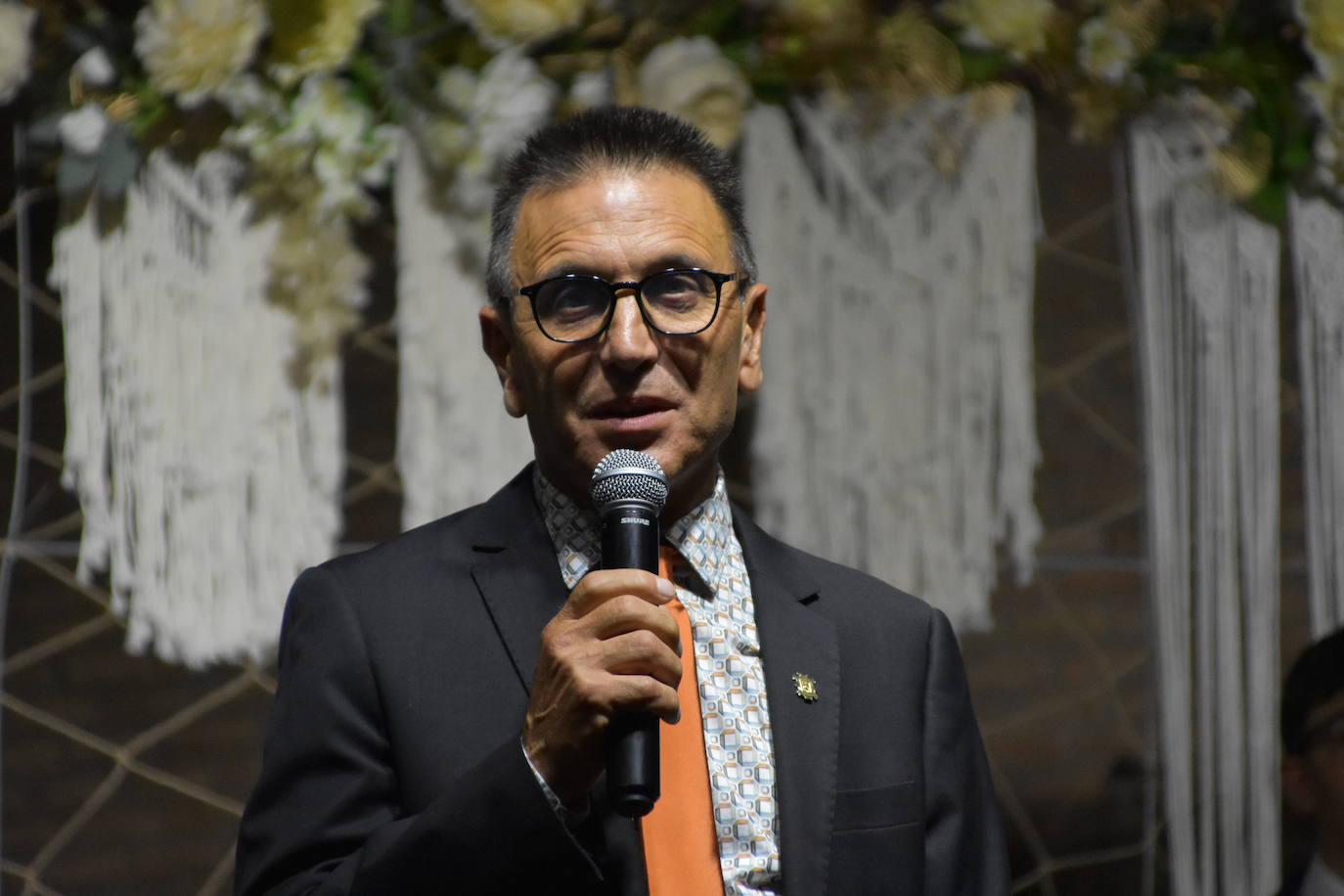 Las imágenes de la coronación de las reinas y damas de Aldenueva