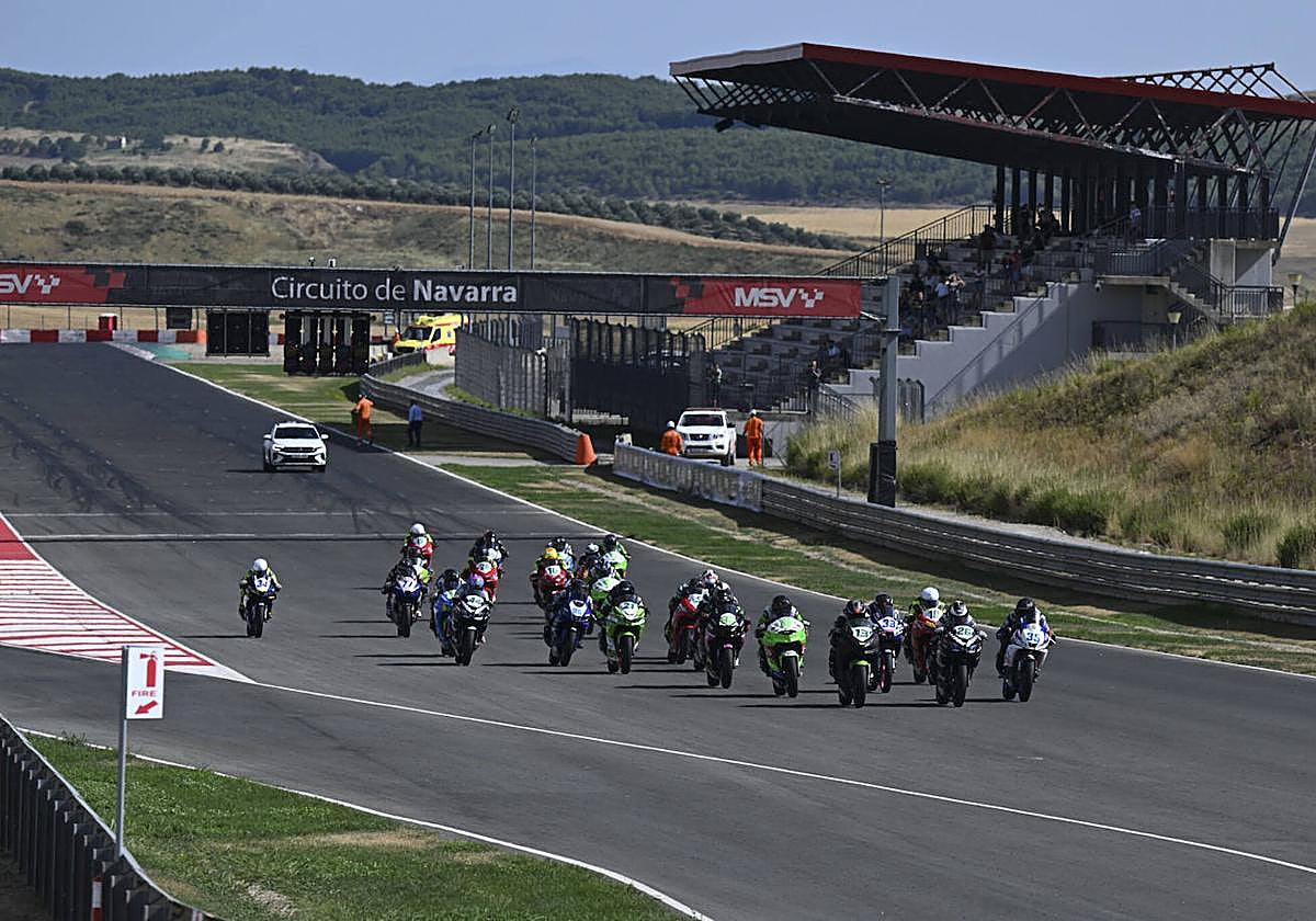 Superbikes en el Circuito de Navarra.