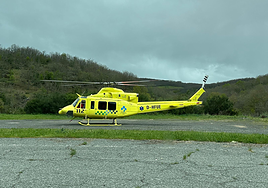 Trasladan en helicóptero a una mujer herida en un accidente en Foncea