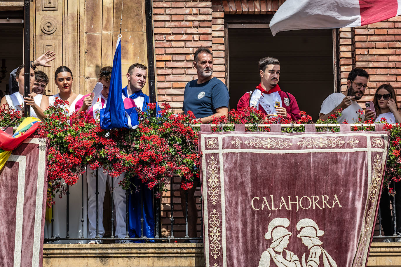 Chupinazo y carrozas: las primeras imágenes de Calahorra en fiestas