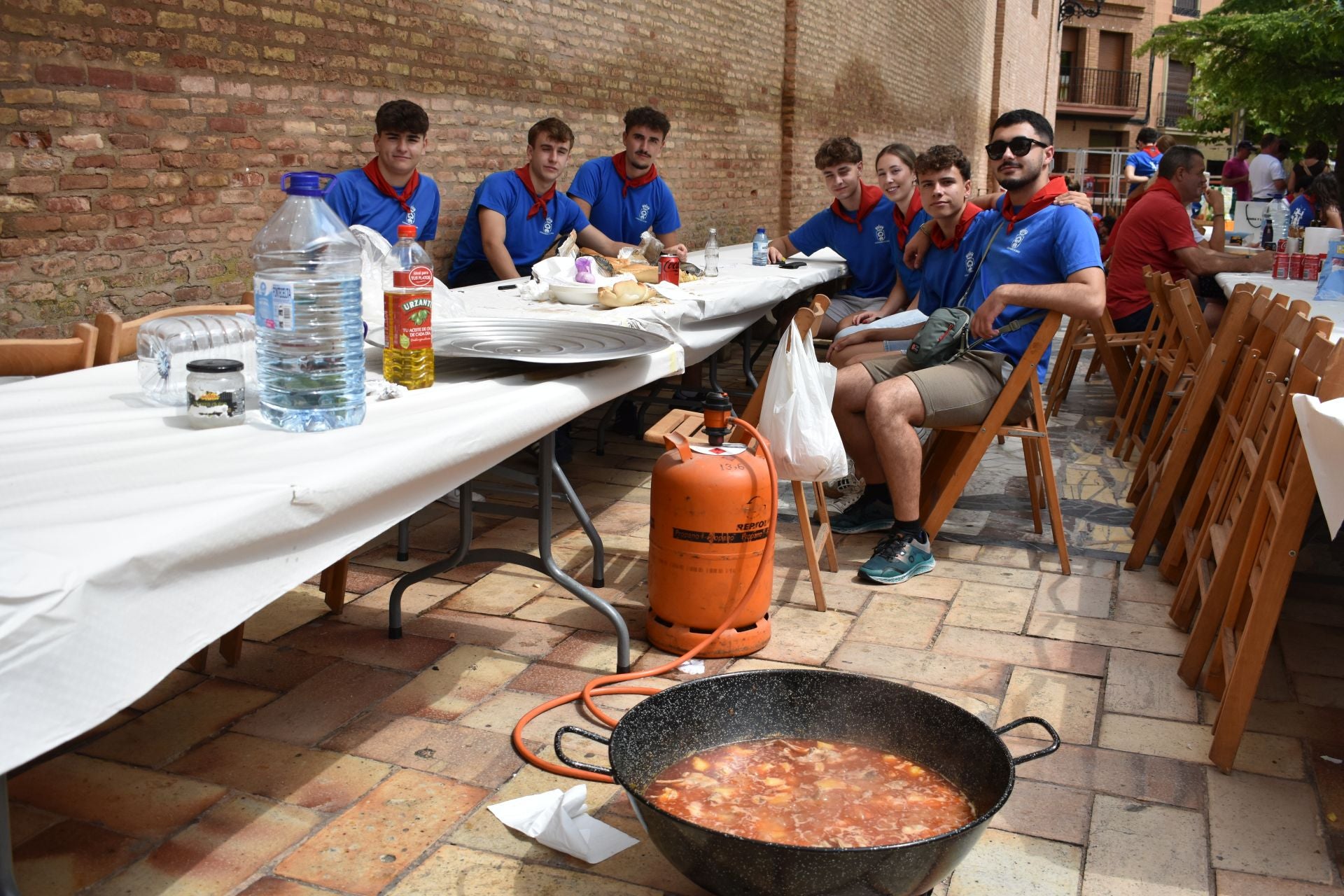 El concurso de calderillos de Aldeanueva reúne a veintidos cuadrillas