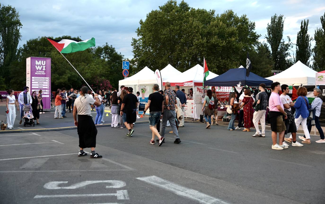 Las imágenes de la primera gran jornada de conciertos del festival MUWI