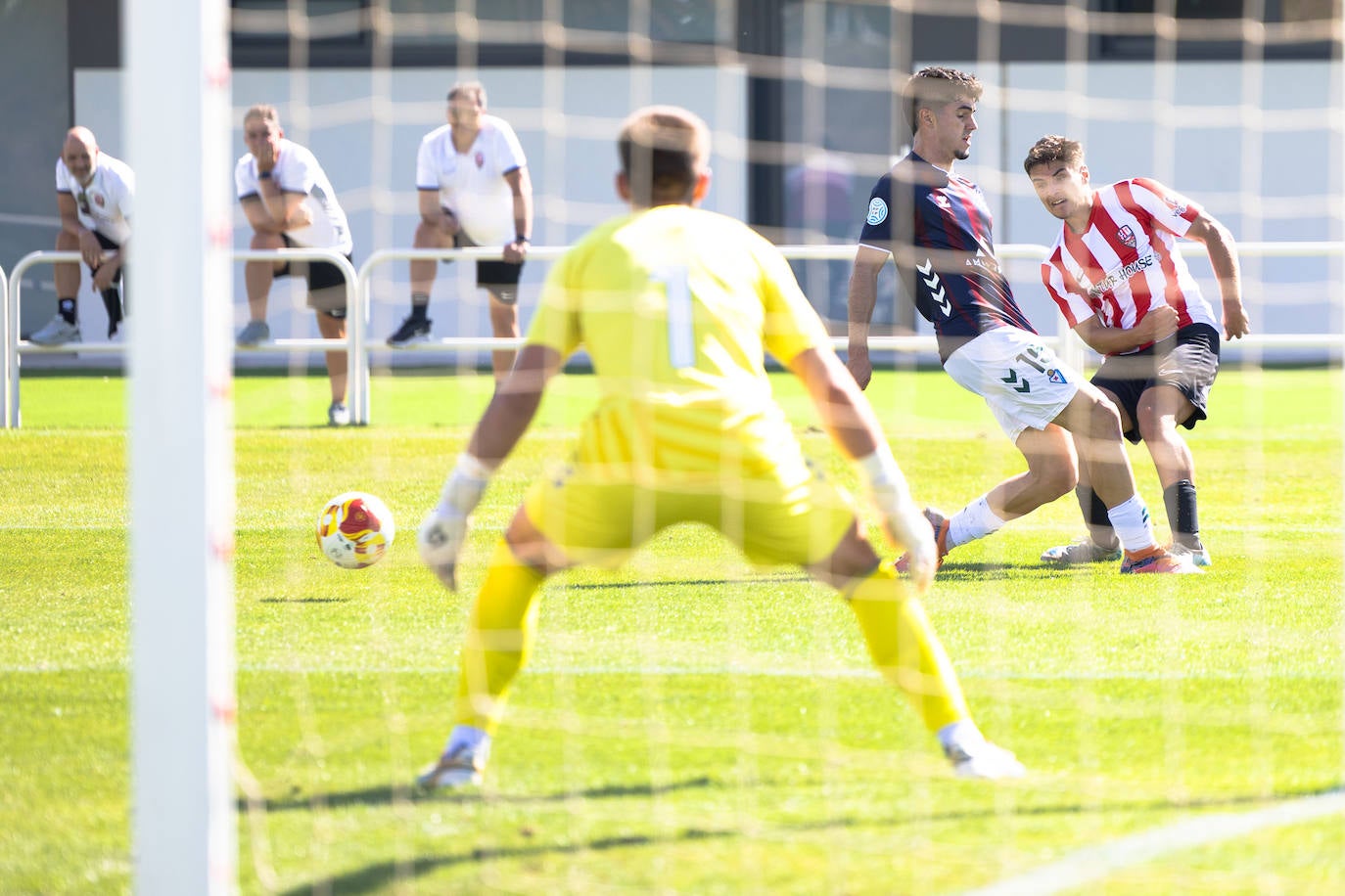 Las imágenes del encuentro UDL-Eibar B