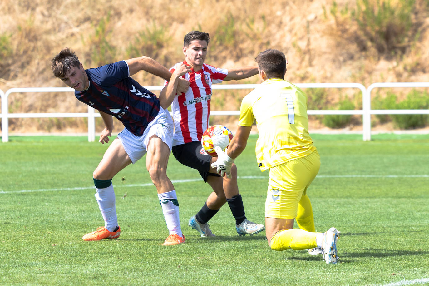 Las imágenes del encuentro UDL-Eibar B