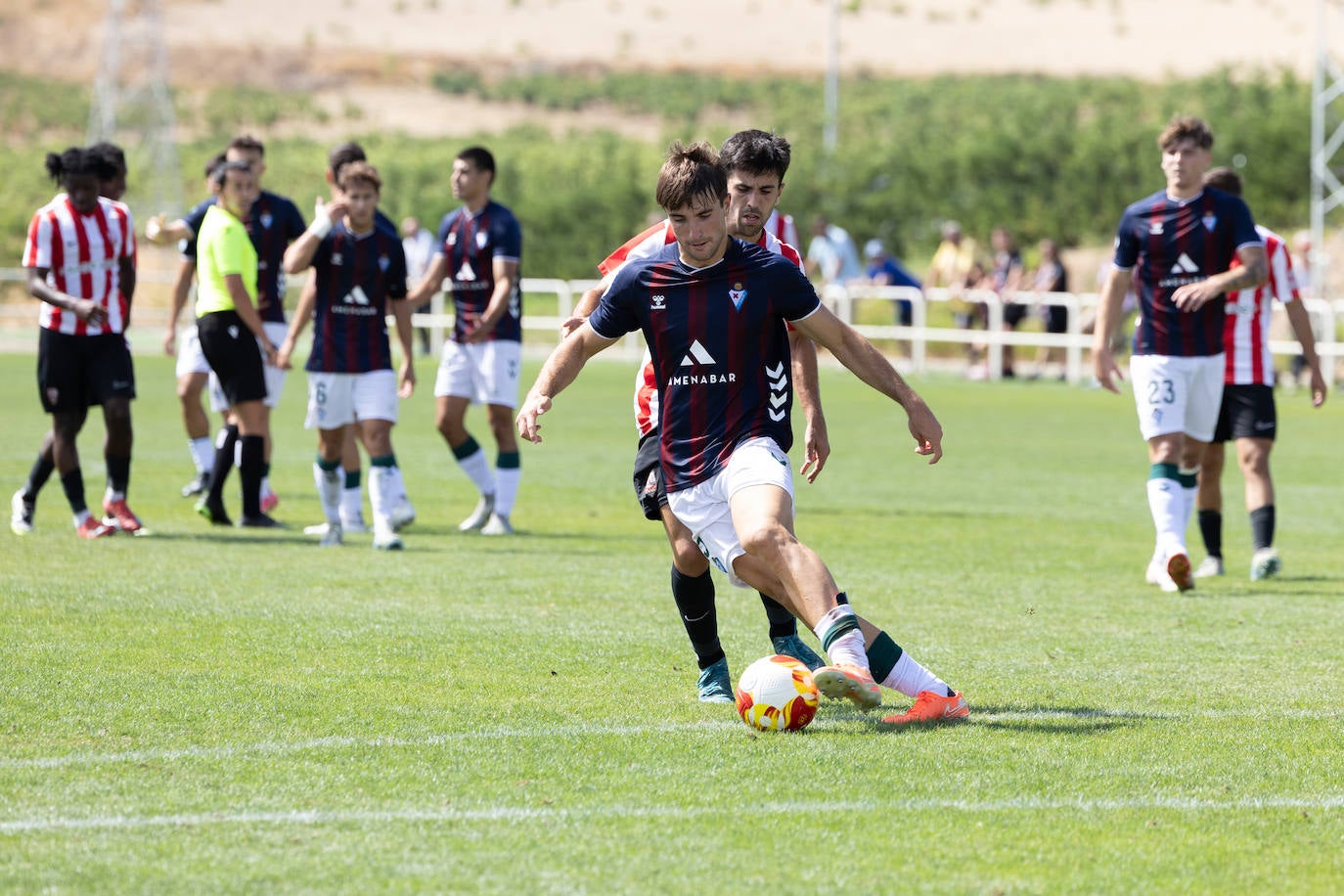 Las imágenes del encuentro UDL-Eibar B