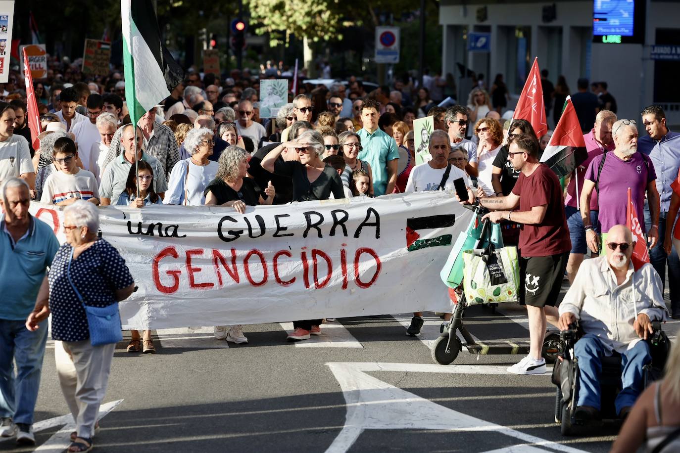 Las imágenes de la movilización logroñesa contra el «genocidio palestino»