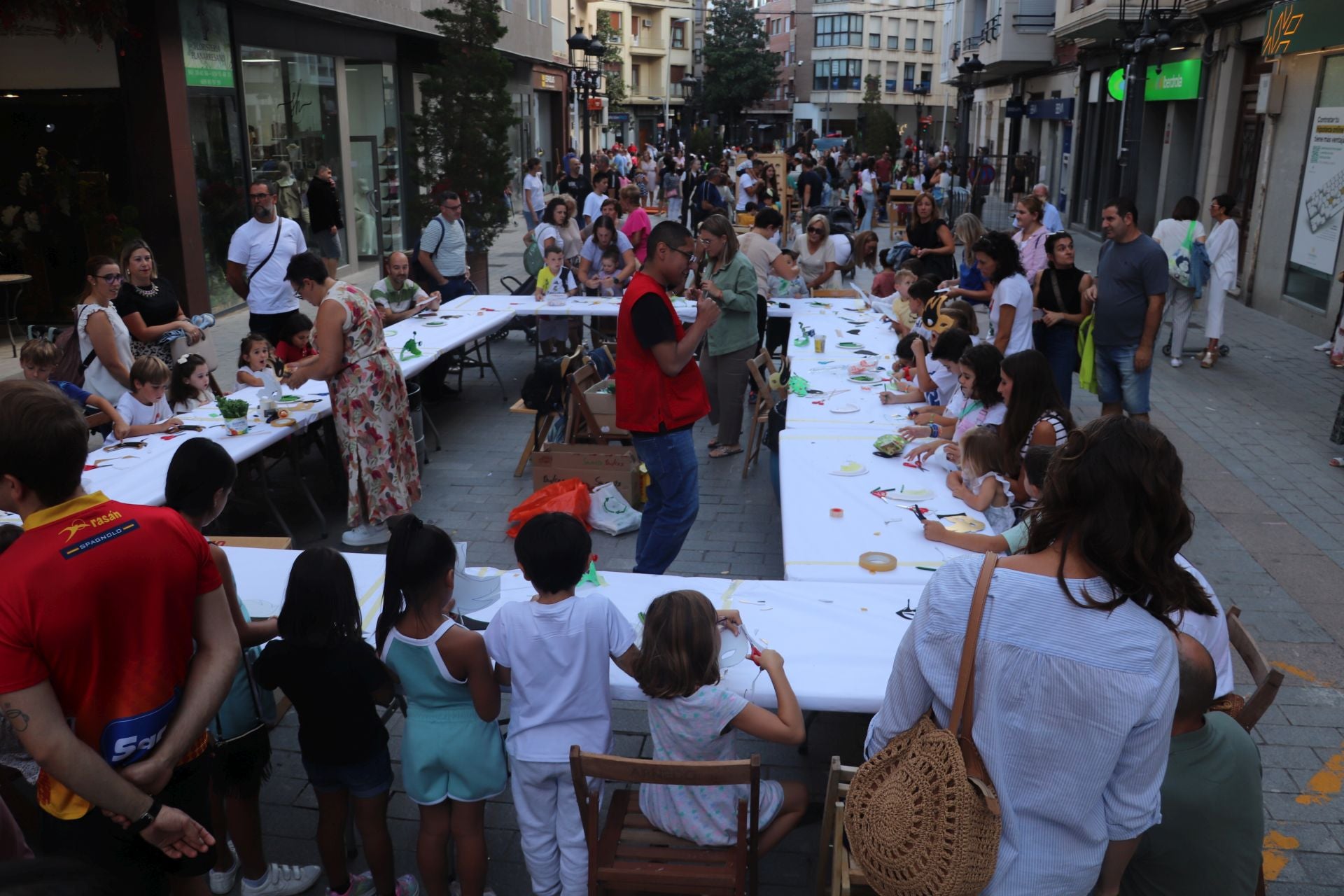 Tarde de juegos en Fliparnedo