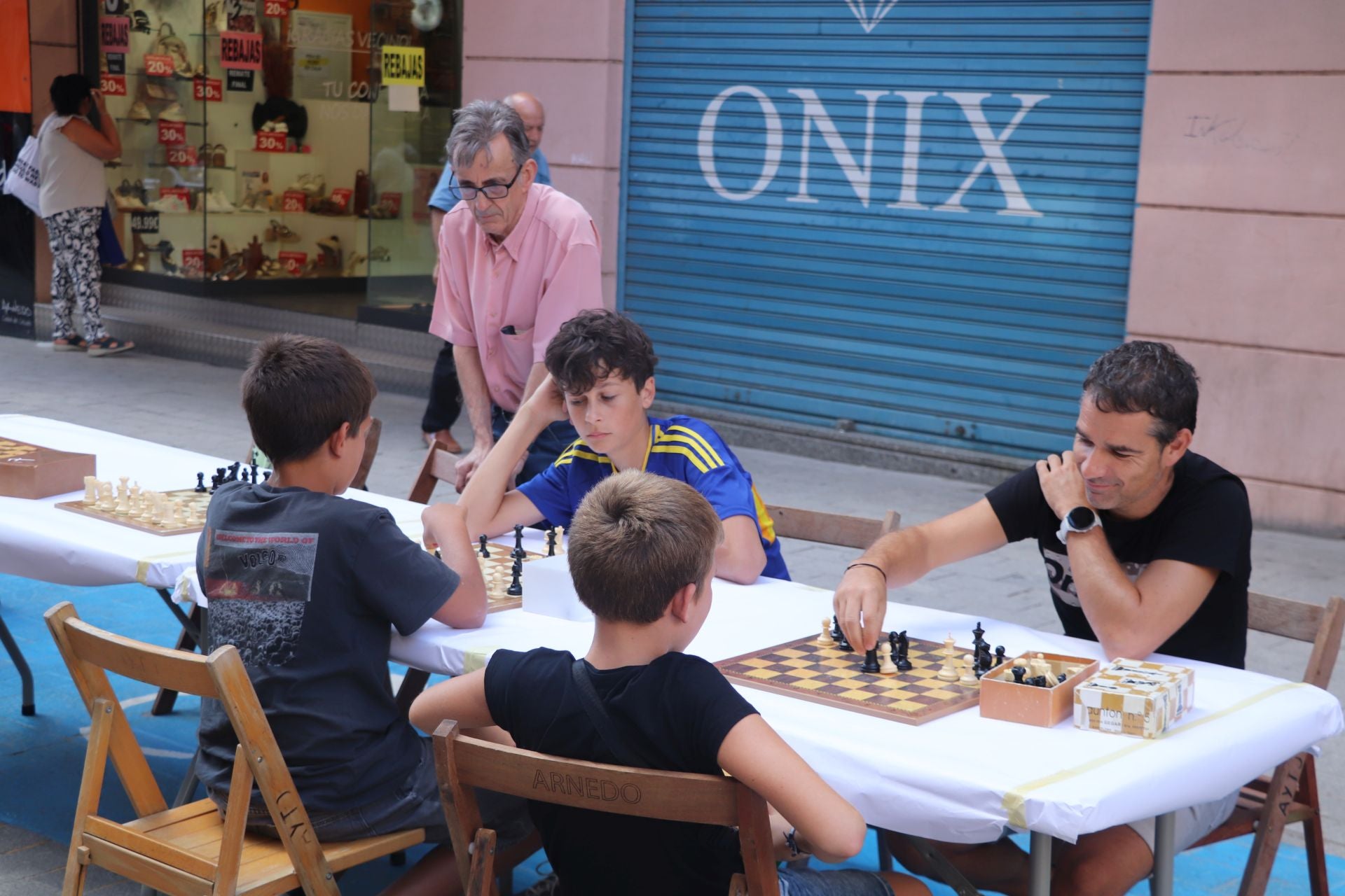 Tarde de juegos en Fliparnedo