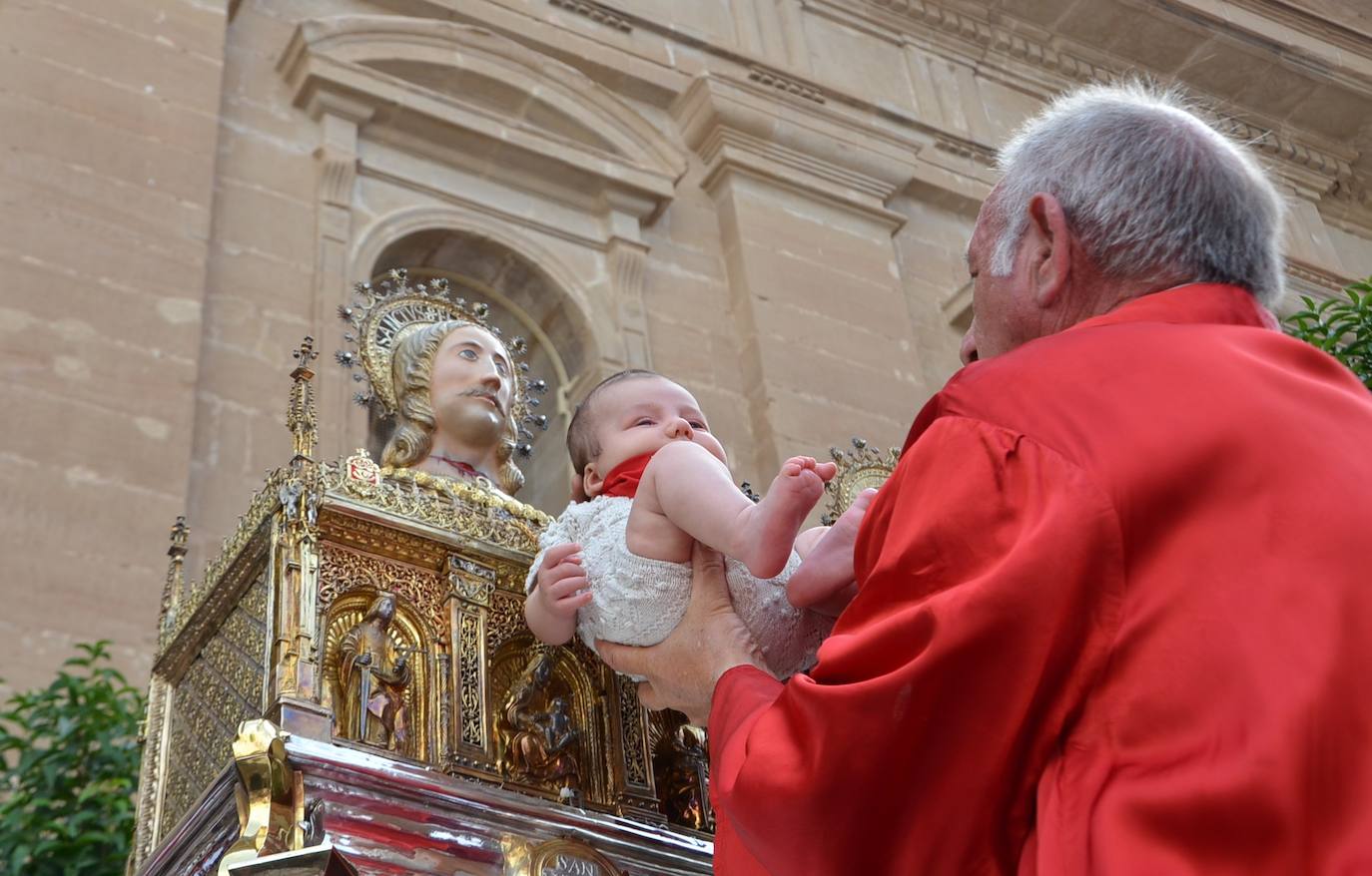 Calahorra despide las fiestas con una procesión a sus patronos