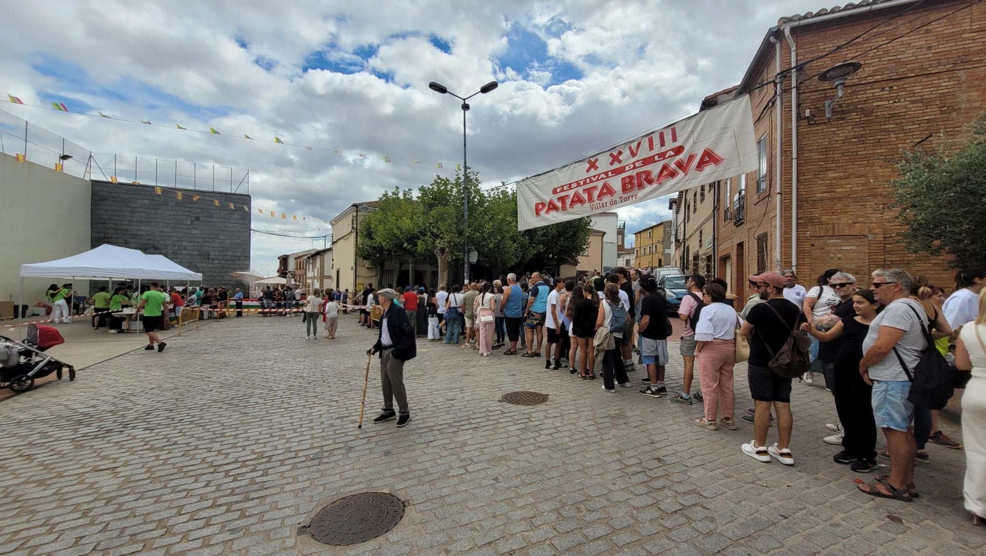 Villar de Torre reparte 2.000 raciones de patatas